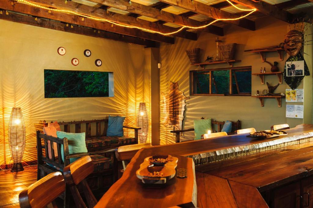 Umkhumbi Lodge Hluhluwe Buitenkant foto