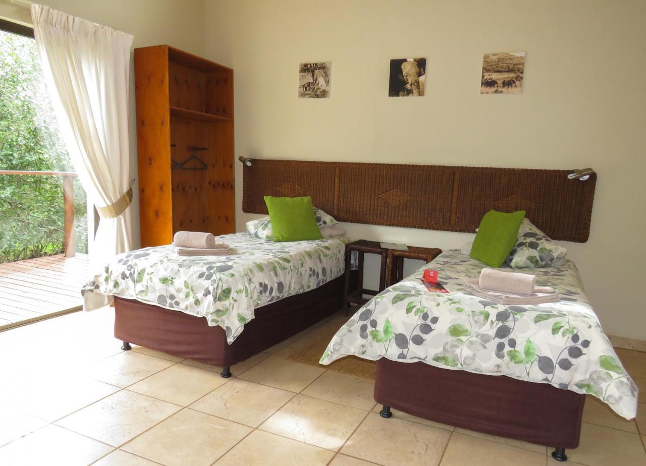 Umkhumbi Lodge Hluhluwe Buitenkant foto