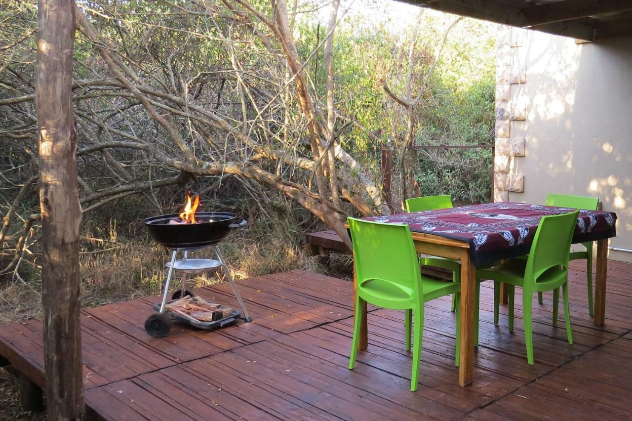 Umkhumbi Lodge Hluhluwe Buitenkant foto