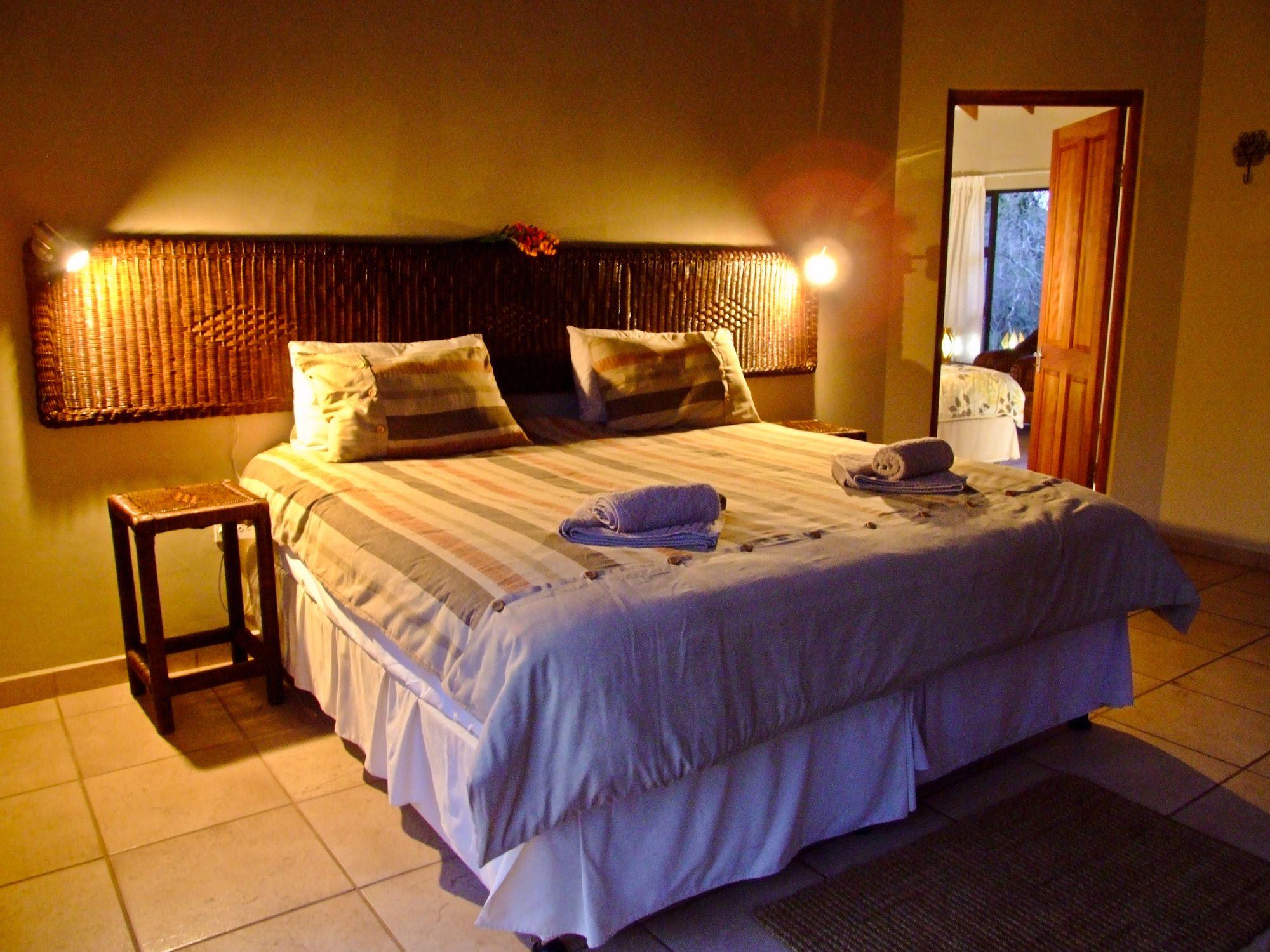 Umkhumbi Lodge Hluhluwe Buitenkant foto