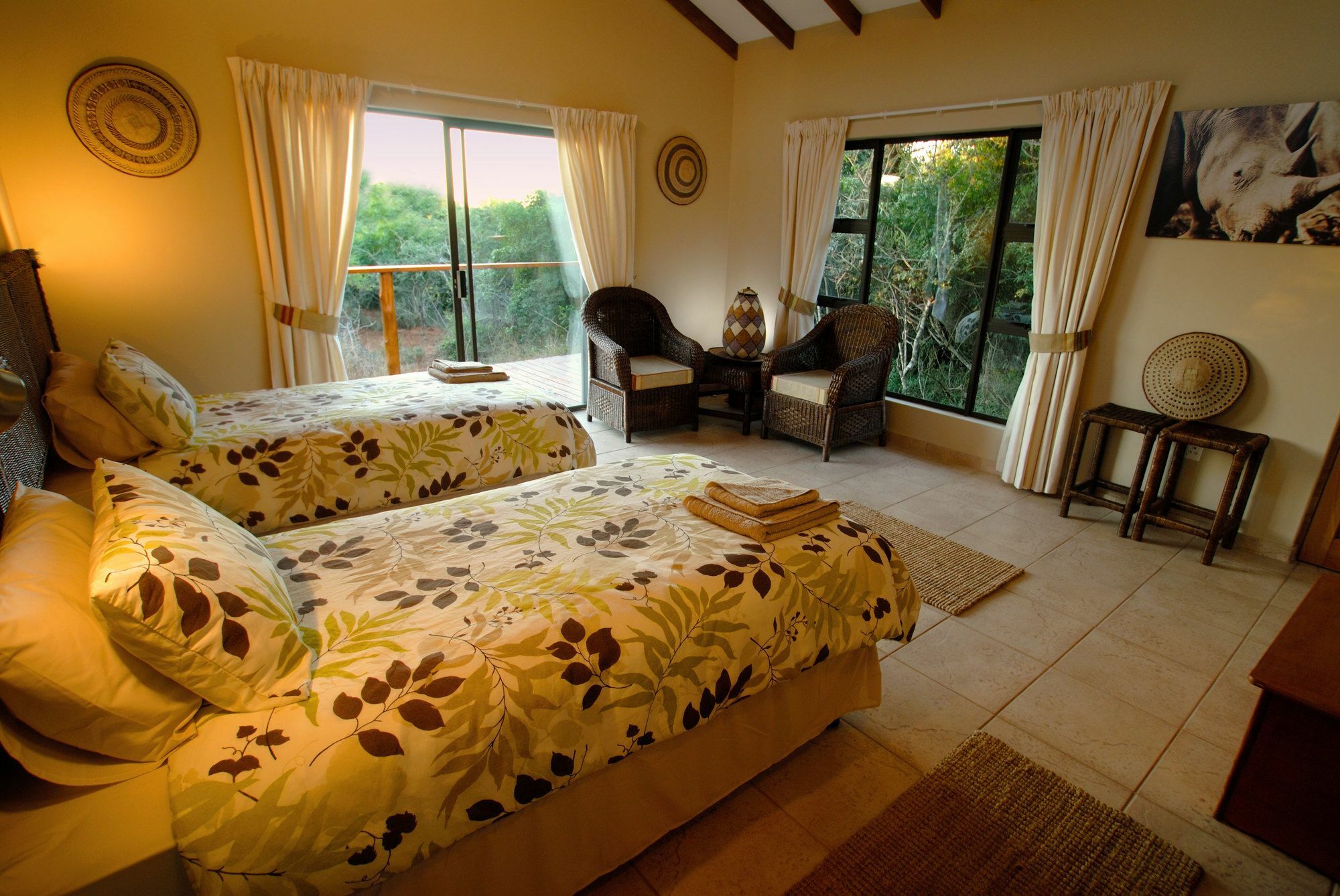 Umkhumbi Lodge Hluhluwe Buitenkant foto